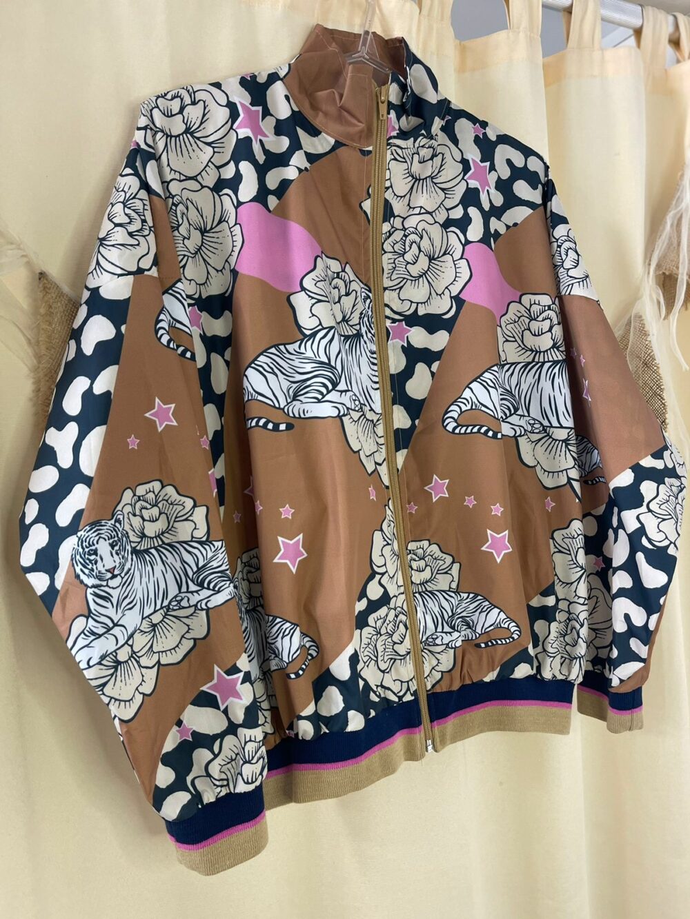 Campera Rompeviento DISEÑO (3) - Image 2
