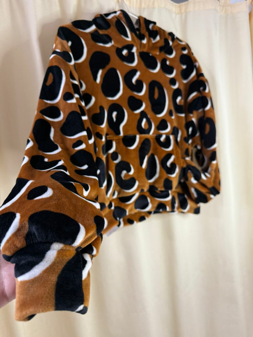 Buzo PLUSH print - Imagen 2